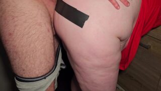 Dubbele anale penetratie met vingers. Na het orgasme stopte ik mijn harde penis in haar anale hardcore anaal!